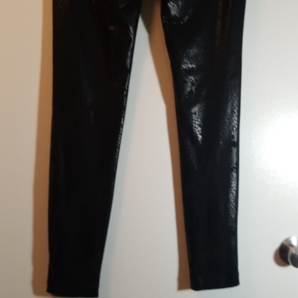 Express Snake Design Pants - Picture 3 of 7